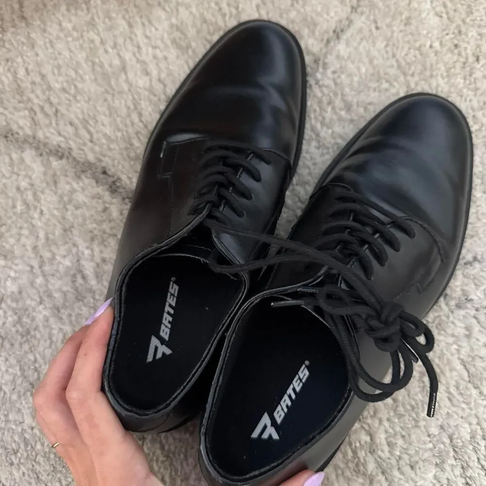 Bates Men's Black Oxfords